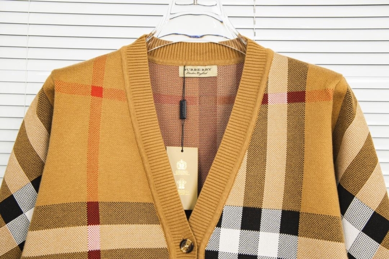 Burberry Sweaters